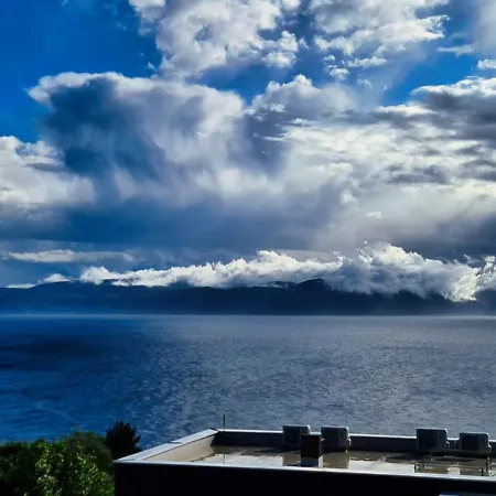 In Kroatien Mit Pool Und Meerblick * Ravni