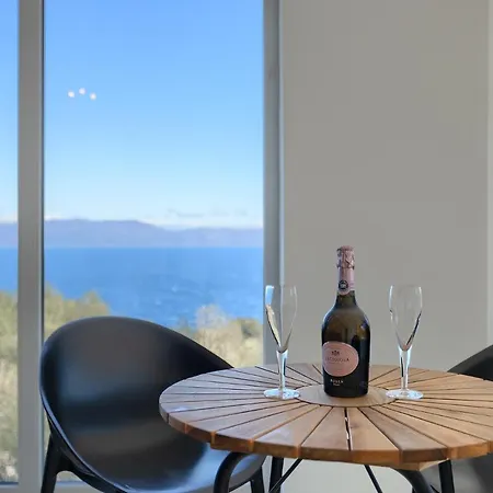 In Kroatien Mit Pool Und Meerblick